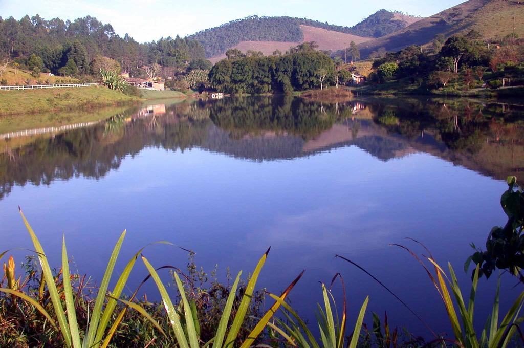 Hotel Fazenda Santa Marina Santana dos Montes Esterno foto
